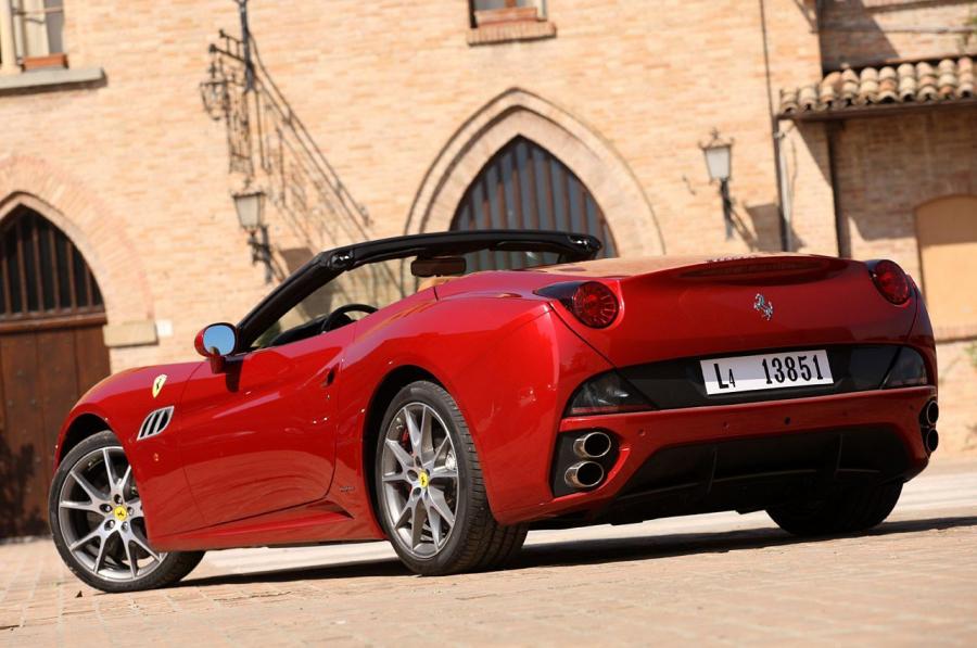  Ferrari California 30 2012 года  (фото 34 из 58)